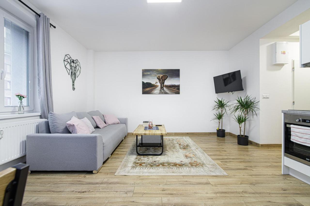 Apartment Hotel Stud Mb Ostrava Exterior foto